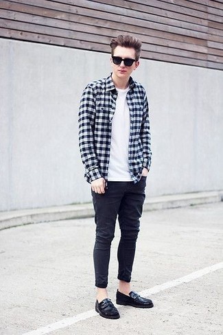 Men's Black and White Gingham Long Sleeve Shirt, White Crew-neck T-shirt, Black Skinny Jeans, Black Leather Loafers