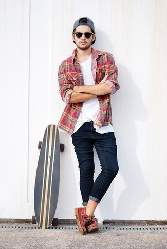 Men's Red Plaid Long Sleeve Shirt, White Crew-neck T-shirt, Navy Skinny Jeans, Red Leather Boat Shoes