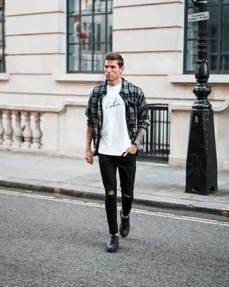 Black and White Plaid Long Sleeve Shirt Outfits For Men: A black and white plaid long sleeve shirt and black ripped skinny jeans are an easy way to introduce subtle dapperness into your daily casual wardrobe. Complete your ensemble with a pair of black leather low top sneakers to avoid looking too casual.