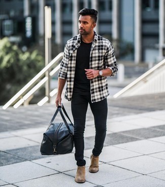 Brown Boots with Black Skinny Jeans Outfits For Men: For a goofproof casual option, you can never go wrong with this pairing of a white and black plaid long sleeve shirt and black skinny jeans. You can get a little creative on the shoe front and introduce brown boots to the equation.