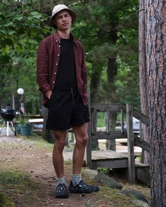 Black Athletic Shoes Outfits For Men: This combo of a burgundy long sleeve shirt and black sports shorts is impeccably dapper and yet it looks casual enough and apt for anything. Make this look more current by finishing off with a pair of black athletic shoes.