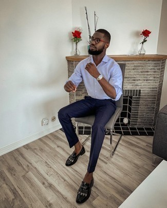 Blue Dress Pants Outfits For Men: Putting together a light violet long sleeve shirt with blue dress pants is an on-point choice for a smart and sophisticated outfit. A pair of black fringe leather loafers looks perfectly at home with this look.