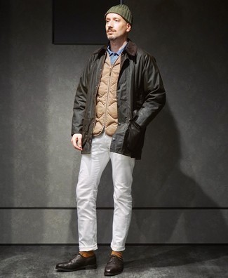 Tan Quilted Gilet Outfits For Men: 