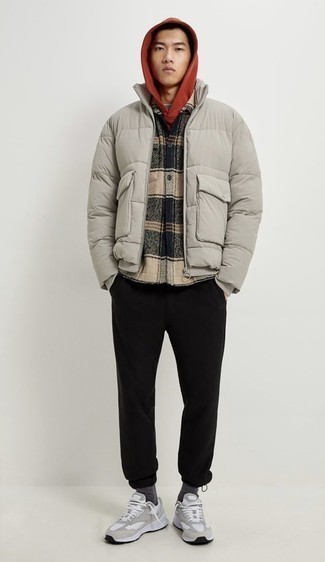 Grey Puffer Jacket Outfits For Men: 