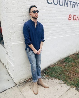 Beige Suede Chelsea Boots Outfits For Men: Step up your laid-back look in a navy long sleeve shirt and blue jeans. If you want to feel a bit more refined now, introduce beige suede chelsea boots to the equation.