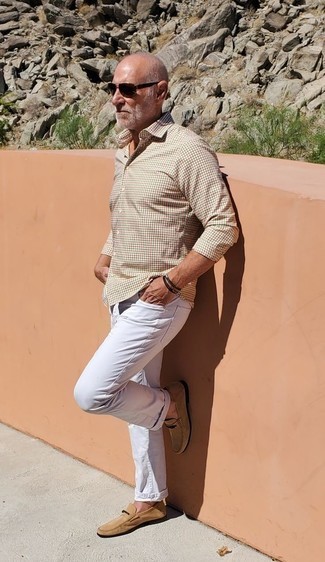 White Jeans with Beige Suede Loafers Outfits For Men: Pairing a beige gingham long sleeve shirt with white jeans is an awesome option for a relaxed casual look. Make beige suede loafers your footwear choice to change things up a bit.