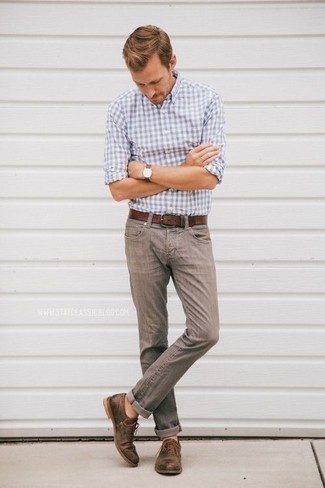 Grey Gingham Long Sleeve Shirt Outfits For Men: A grey gingham long sleeve shirt and grey jeans are among those super versatile menswear items that can reshape your wardrobe. And if you want to immediately ramp up your look with one single piece, complement this ensemble with a pair of dark brown suede oxford shoes.
