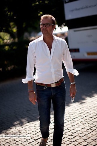 Beige Canvas Belt Outfits For Men: A white long sleeve shirt and a beige canvas belt are the kind of a tested casual combination that you so terribly need when you have zero time to plan out an outfit. Hesitant about how to finish your look? Round off with tan suede tassel loafers to rev up the wow factor.
