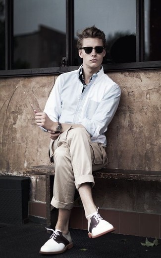 White Suede Derby Shoes Outfits: Wear a white long sleeve shirt and beige cargo pants if you wish to look laid-back and cool without much work. Put a smarter spin on this ensemble by finishing with a pair of white suede derby shoes.