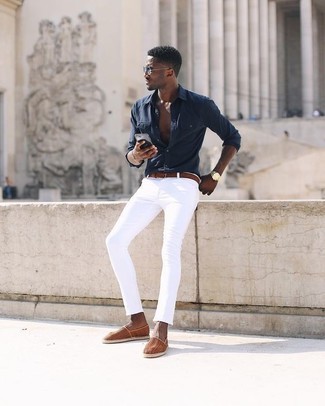 White Jeans with Red Belt Outfits For Men (3 ideas & outfits) | Lookastic