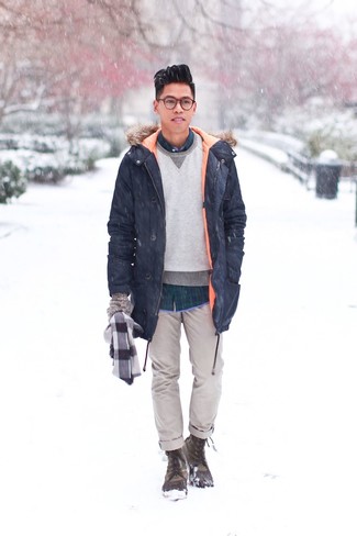 Dark Green Snow Boots Outfits For Men: 