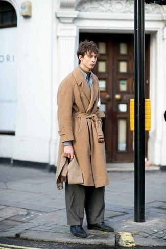 Brown Turtleneck Outfits For Men: 