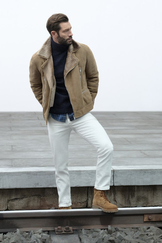 Shearling Jacket with Jeans Outfits For Men: 