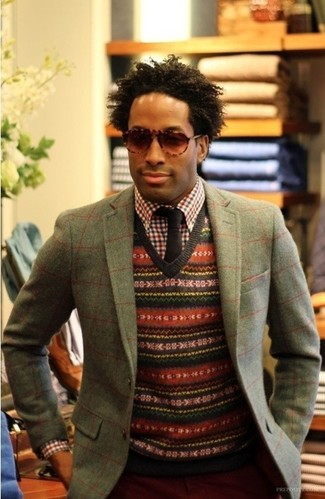 Multi colored Fair Isle V-neck Sweater Outfits For Men: 