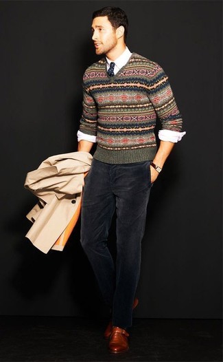Olive V-neck Sweater Outfits For Men: 