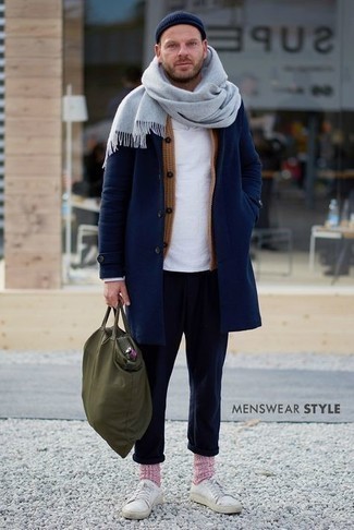 Grey Scarf Outfits For Men After 40: 