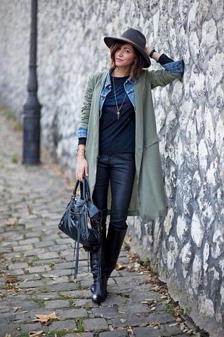 Black Print Long Sleeve T-shirt Outfits For Women: 