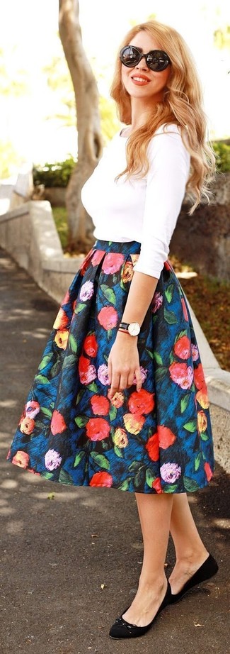 Flats Outfits: One of our fave ways to style a white long sleeve t-shirt is to combine it with a multi colored floral full skirt for a laid-back ensemble. A pair of flats is a good pick to complete your look.