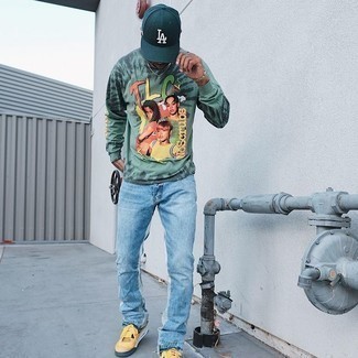 Dark Green Baseball Cap Outfits For Men: This casual combo of a mint tie-dye long sleeve t-shirt and a dark green baseball cap comes to rescue when you need to look good in a flash. Why not complete this ensemble with a pair of mustard leather low top sneakers for an extra dose of polish?