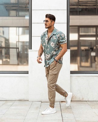Green Floral Short Sleeve Shirt Outfits For Men: 