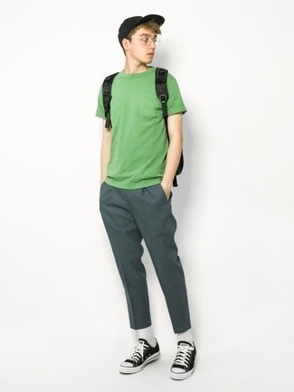 Green Crew-neck T-shirt Outfits For Men: 