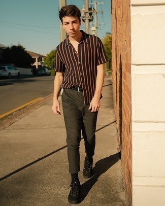 Black Vertical Striped Short Sleeve Shirt Outfits For Men: 