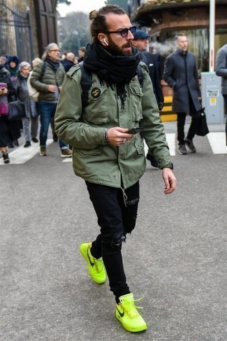 Green-Yellow Canvas Low Top Sneakers Outfits For Men: 