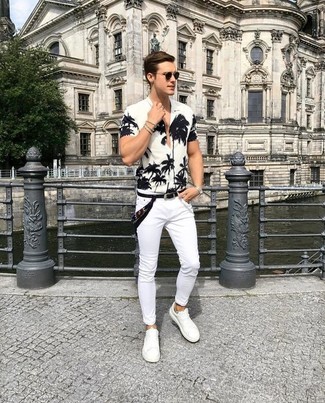 Men's Black Bandana, White Leather Low Top Sneakers, White Skinny Jeans, White and Black Floral Short Sleeve Shirt