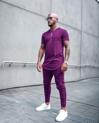 Purple Print Crew-neck T-shirt Outfits For Men: 