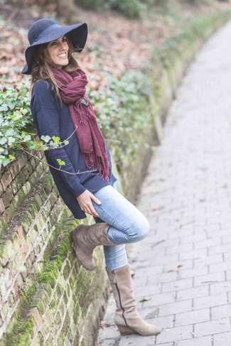 Burgundy Scarf Outfits For Women: 