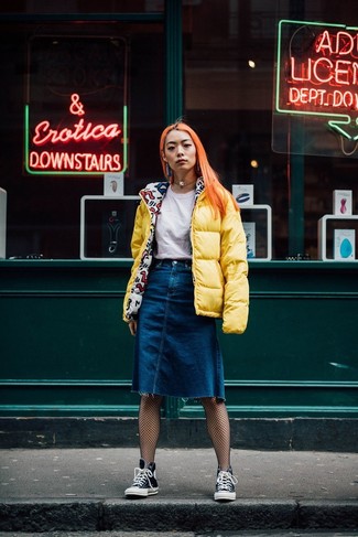 Yellow Puffer Jacket Outfits For Women: 