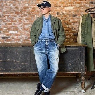 Blue Print Baseball Cap Outfits For Men: The versatility of an olive military jacket and a blue print baseball cap means they will be on constant rotation. Black leather derby shoes will bring a dash of refinement to an otherwise too-common look.