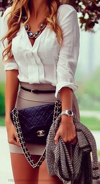 Black and White Tweed Jacket Outfits For Women: 