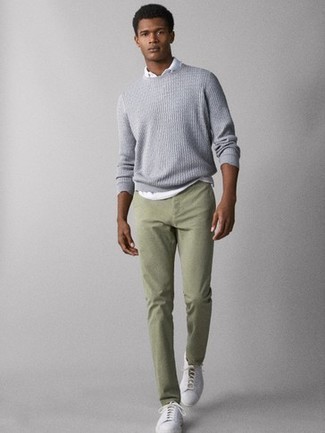 Grey Knit Crew-neck Sweater Outfits For Men: 