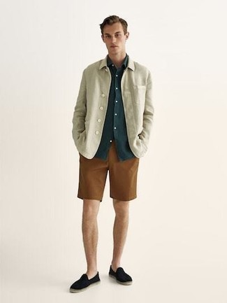 Tobacco Shorts Outfits For Men: Rock a mint shirt jacket with tobacco shorts for a cool and casual and stylish getup. Let your styling credentials truly shine by completing your outfit with black canvas espadrilles.