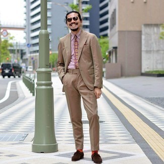 Burgundy Print Tie Warm Weather Outfits For Men: 