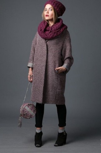 Burgundy Scarf Outfits For Women: 