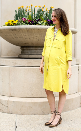 Yellow Shirtdress Outfits: 