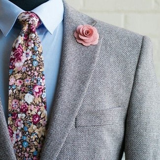 Pink Lapel Pin Outfits: 