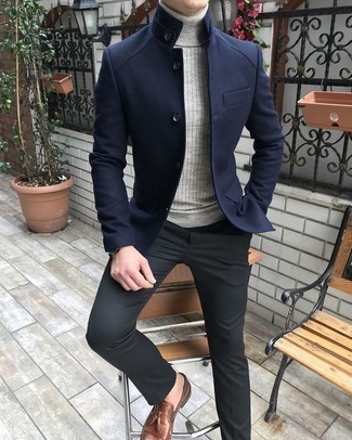 Navy Blazer Dressy Outfits For Men: You're looking at the hard proof that a navy blazer and charcoal dress pants look awesome together in a refined getup for today's gentleman. On the footwear front, this ensemble pairs nicely with brown leather tassel loafers.