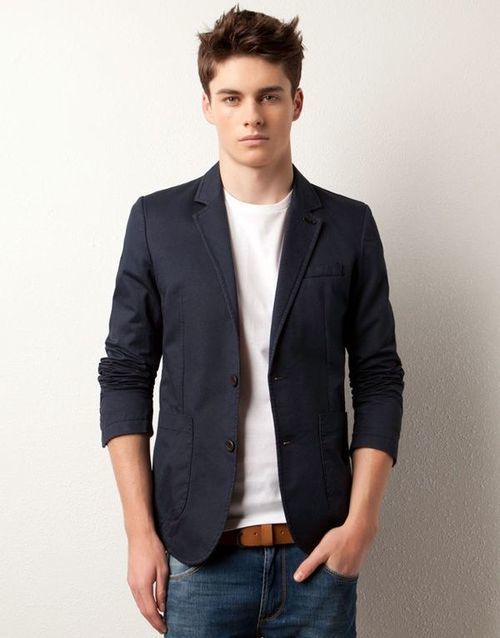Which T-shirt To Wear With a Navy Blazer | Men's Fashion