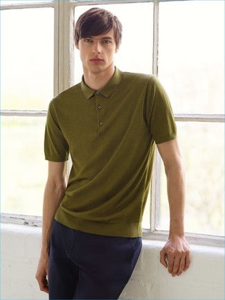 Dark Green Polo Outfits For Men: 