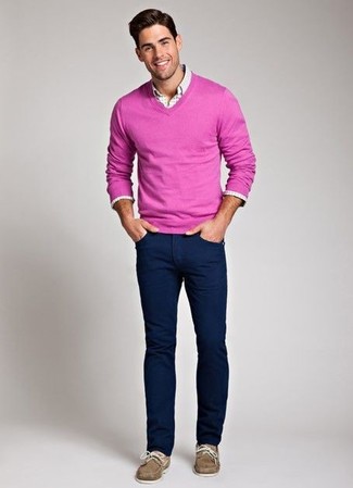Hot Pink V-neck Sweater Outfits For Men: 