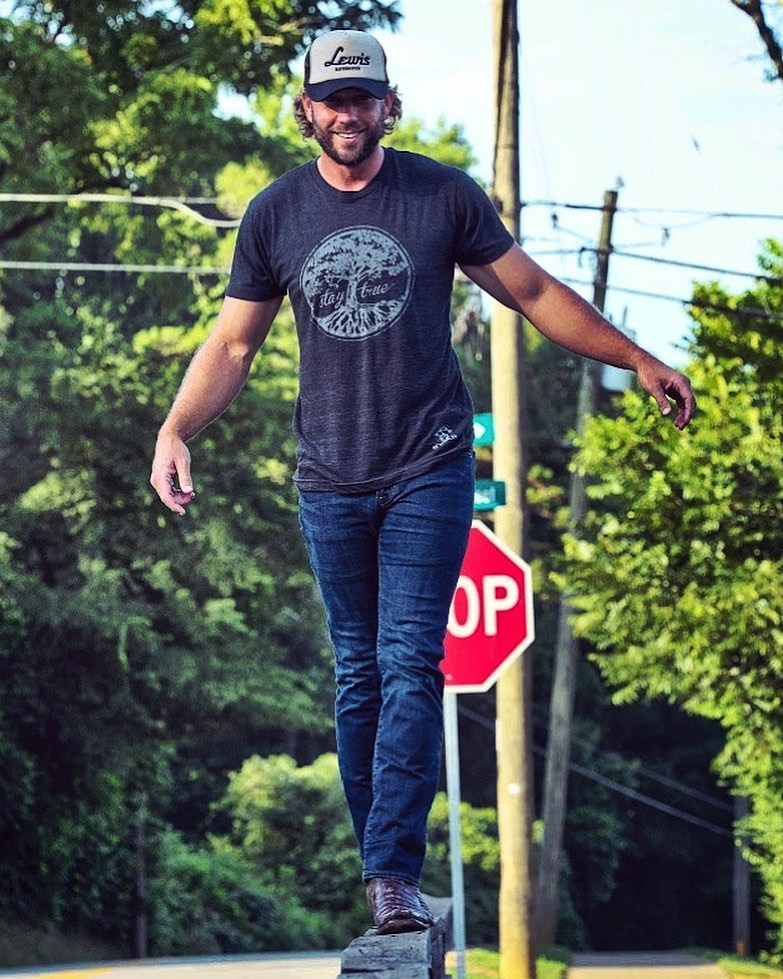 t shirt jeans and cowboy boots