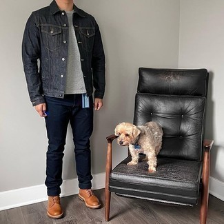 Brown Leather Casual Boots Outfits For Men: A navy denim jacket and navy jeans make for the ultimate relaxed casual style for any guy. Give an elegant twist to an otherwise standard getup with brown leather casual boots.