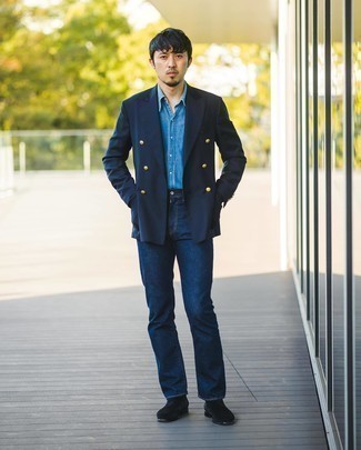 Blue Chambray Dress Shirt Outfits For Men: A blue chambray dress shirt and navy jeans married together are a smart match. Rounding off with a pair of black suede chelsea boots is an effective way to give an extra touch of style to this ensemble.