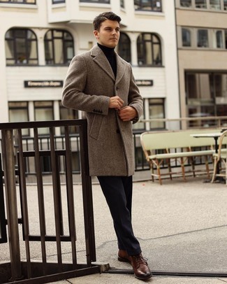 Brown Herringbone Overcoat Outfits: 