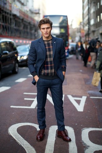 Navy Plaid Crew-neck Sweater Outfits For Men: 