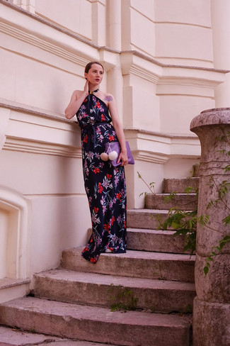 For an outfit that's pared-down but can be worn in many different ways, make a navy floral maxi dress your outfit choice.
