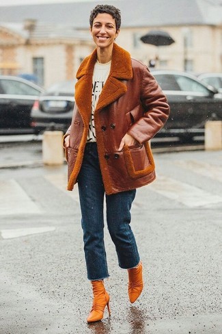 Brown Shearling Jacket Outfits For Women: 